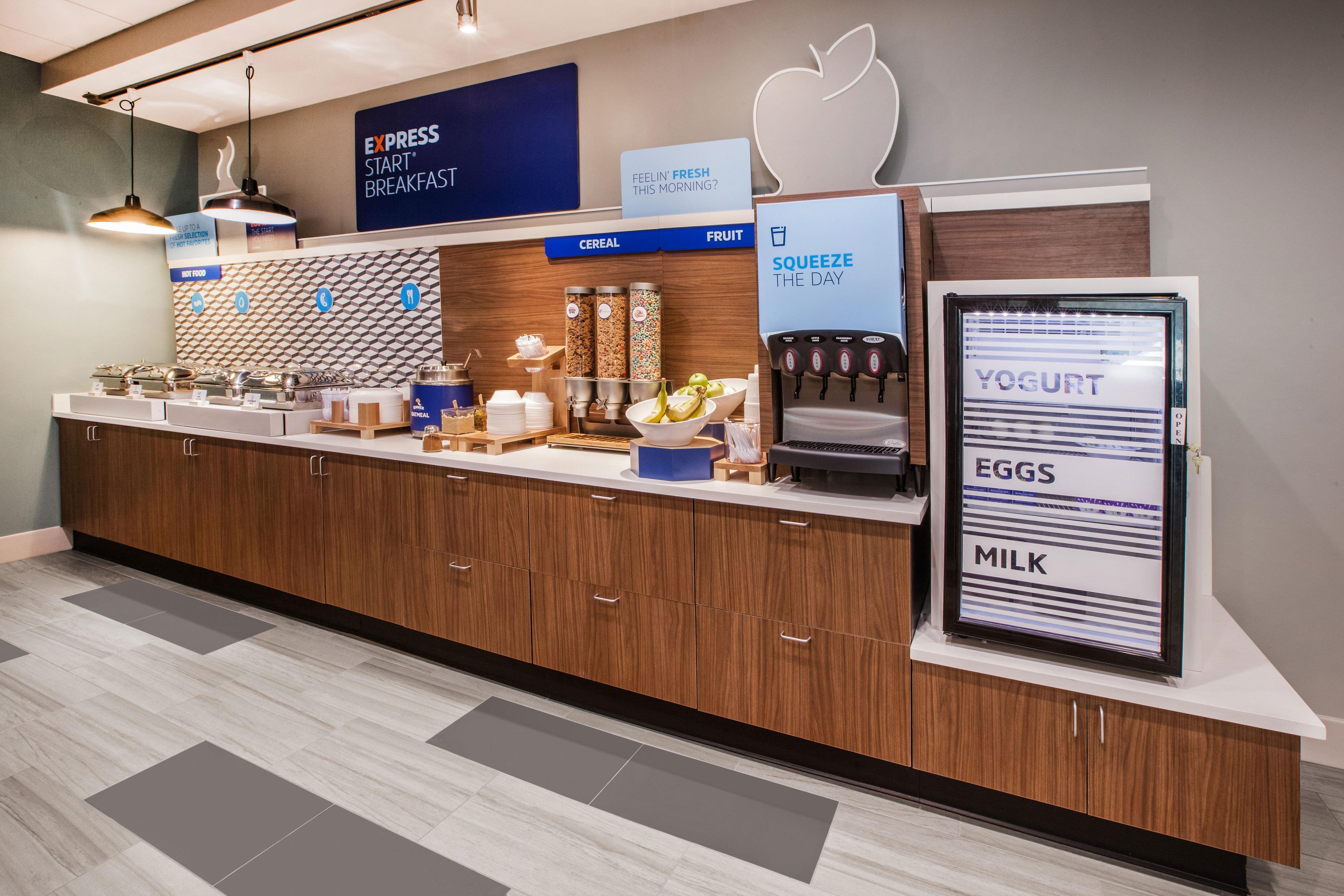 Holiday Inn Express Madison Dış mekan fotoğraf