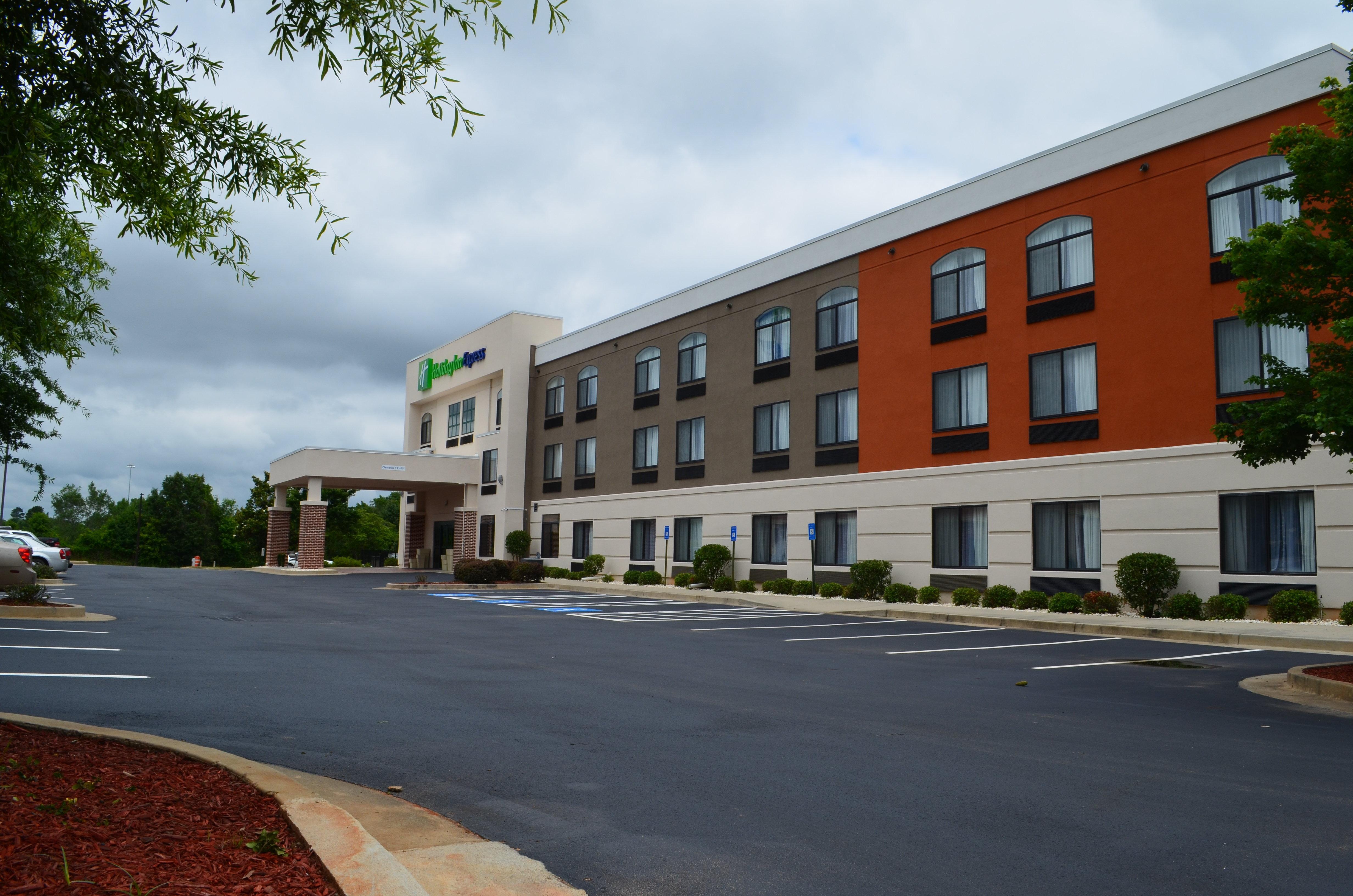 Holiday Inn Express Madison Dış mekan fotoğraf