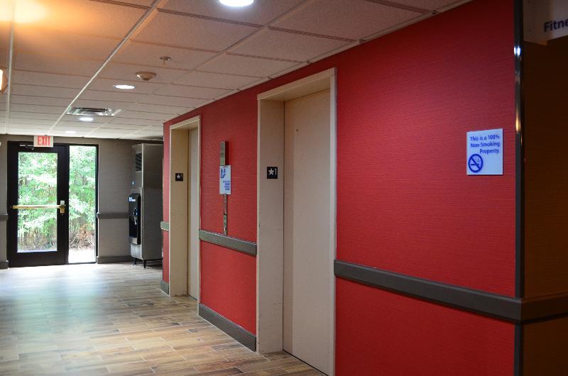 Holiday Inn Express Madison Dış mekan fotoğraf