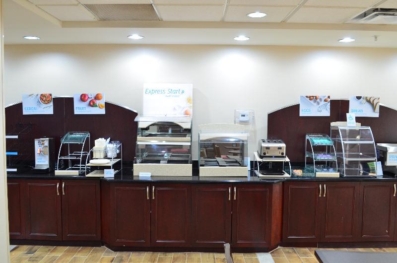 Holiday Inn Express Madison Dış mekan fotoğraf
